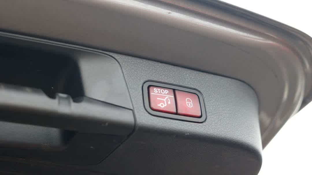 Thumbnail: 2022 Mercedes-Benz GLB - 27