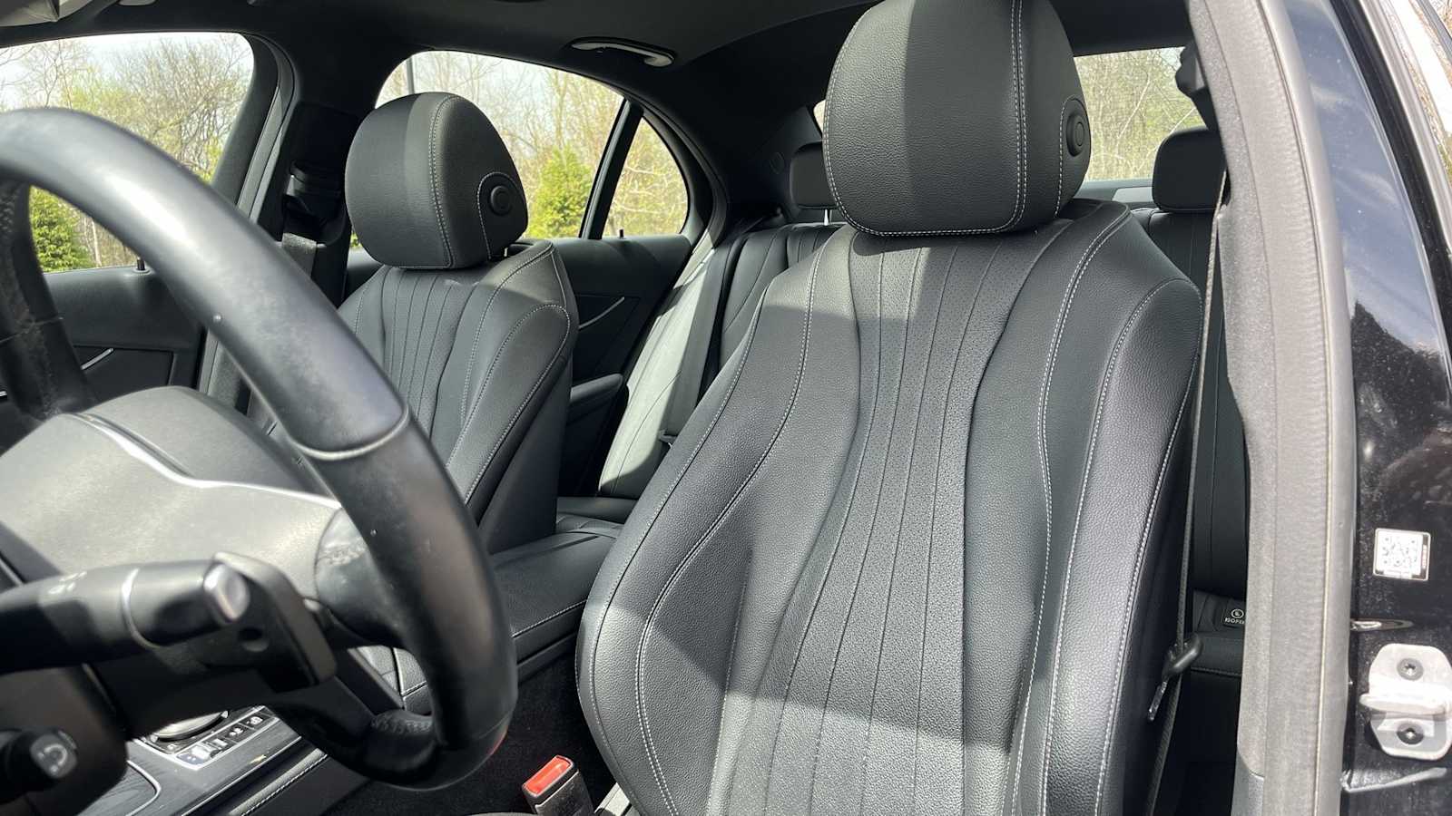 Thumbnail: 2019 Mercedes-Benz E-Class - 28
