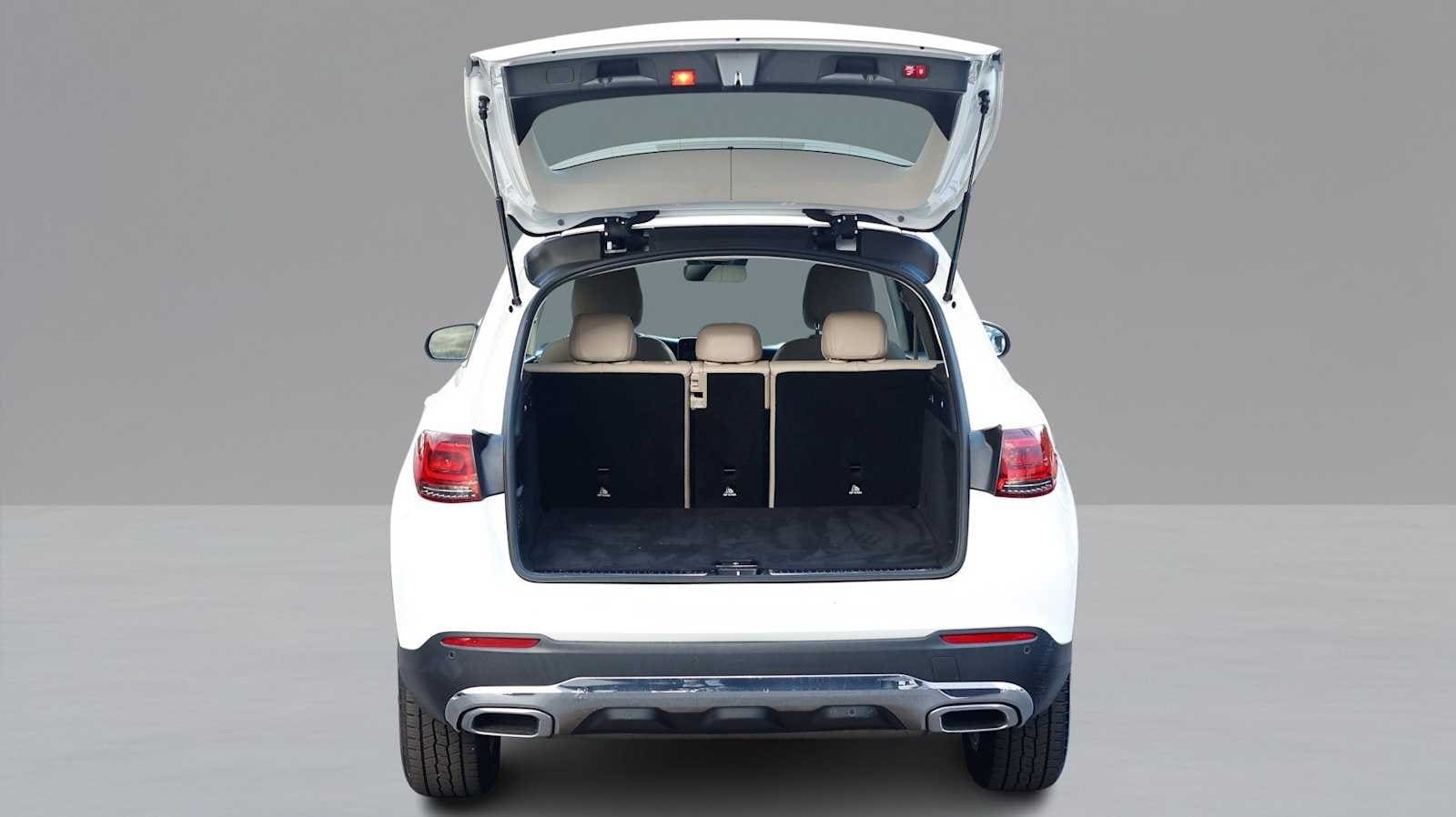 Thumbnail: 2022 Mercedes-Benz GLC - 7