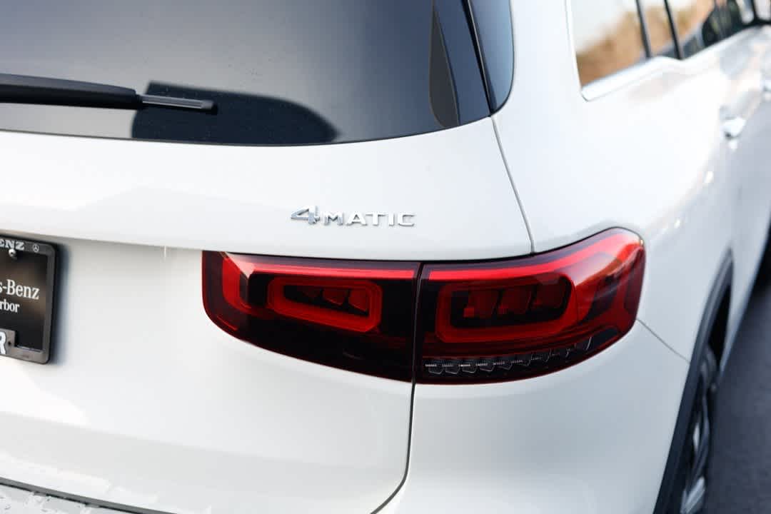 Thumbnail: 2022 Mercedes-Benz GLB - 23