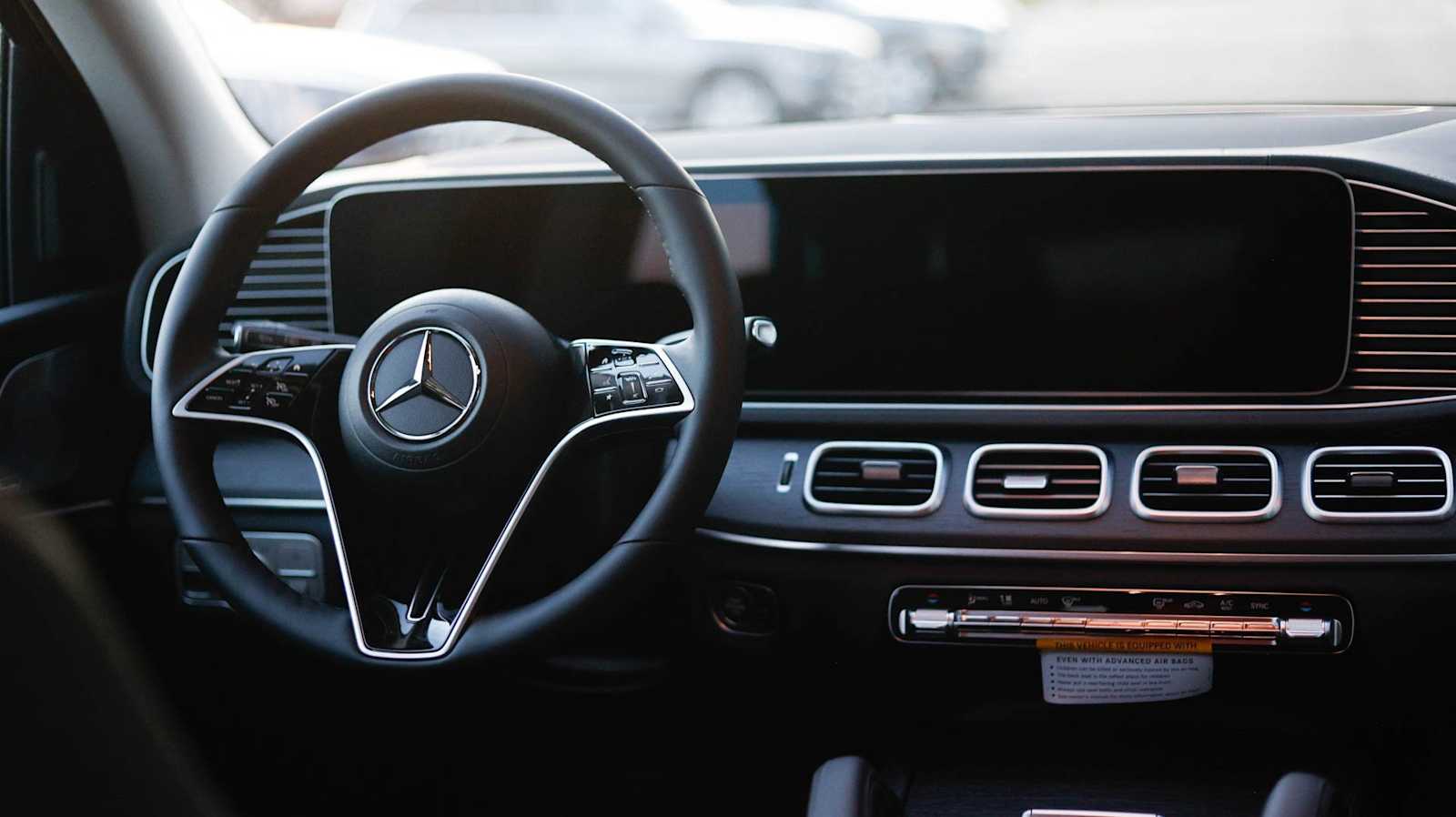 Thumbnail: 2026 Mercedes-Benz GLE - 13