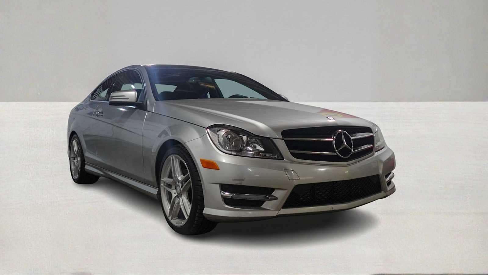 Thumbnail: 2015 Mercedes-Benz C-Class - 3