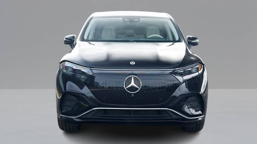 2023 Mercedes Benz EQS SUV 450 4MATIC photo 2