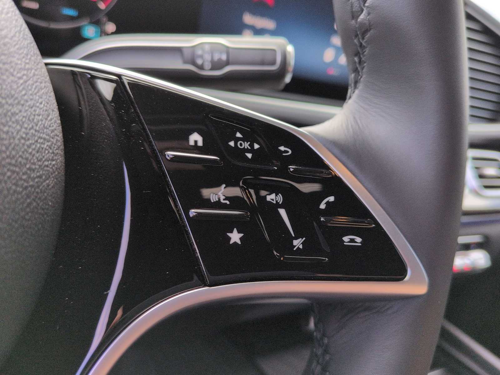 Thumbnail: 2025 Mercedes-Benz GLE - 27