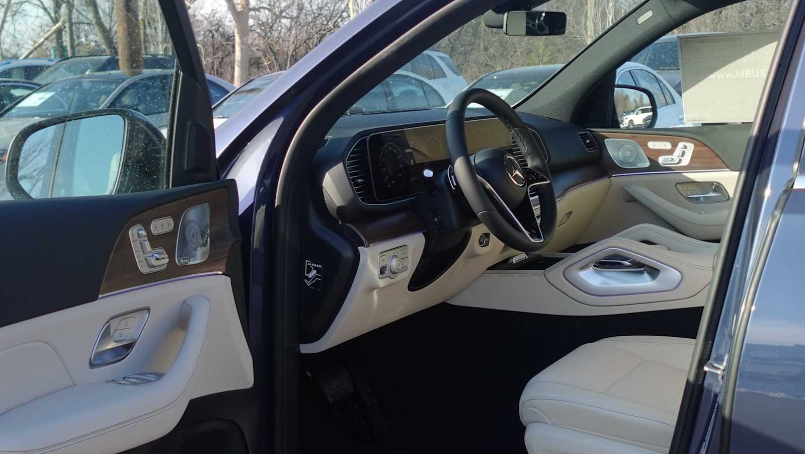 Thumbnail: 2026 Mercedes-Benz GLE - 22