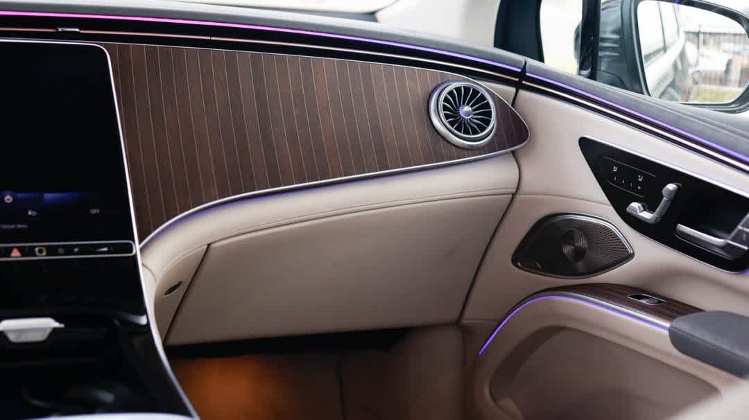 Thumbnail: 2023 Mercedes-Benz EQS - 32