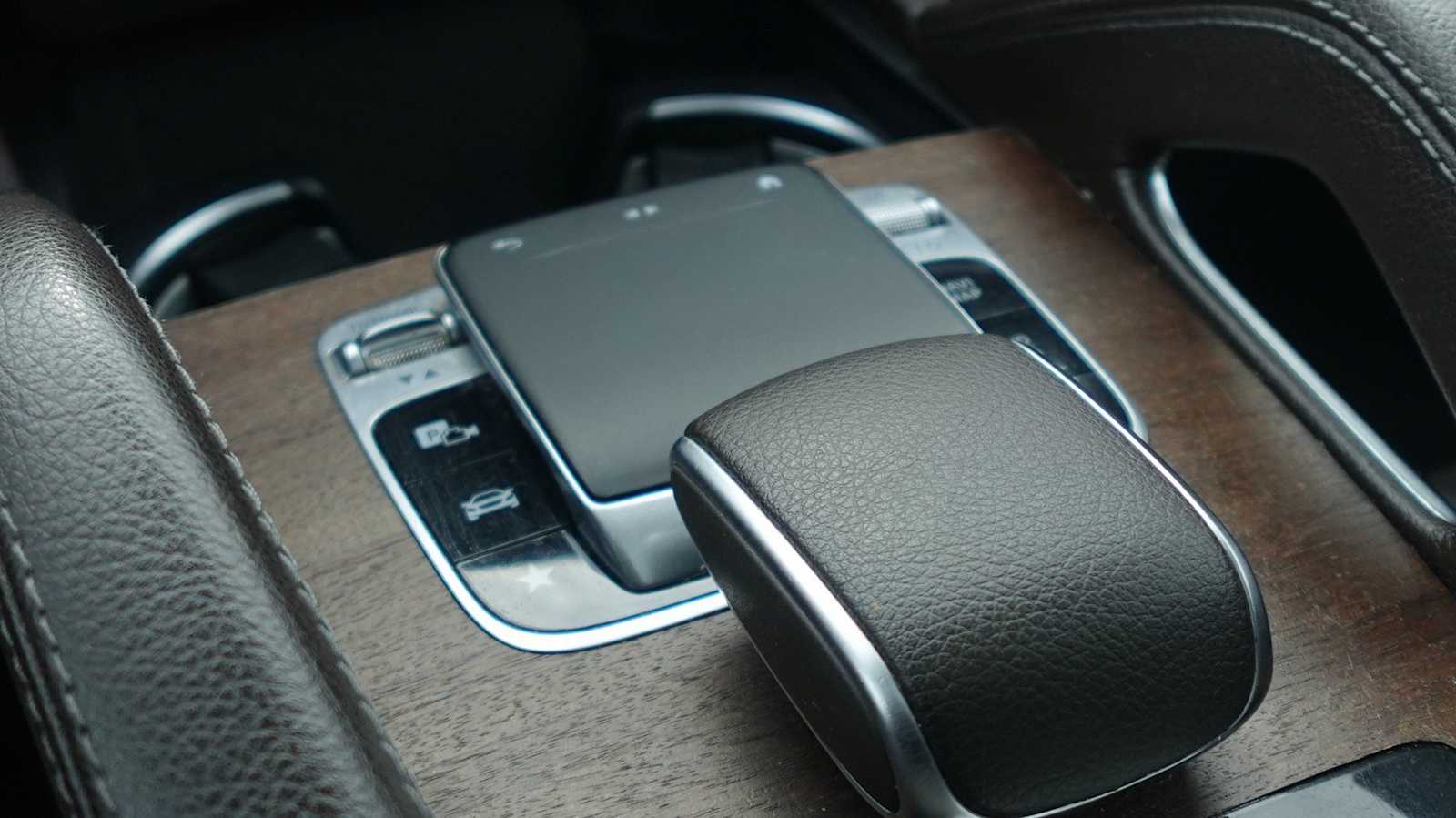 Thumbnail: 2020 Mercedes-Benz GLS - 30