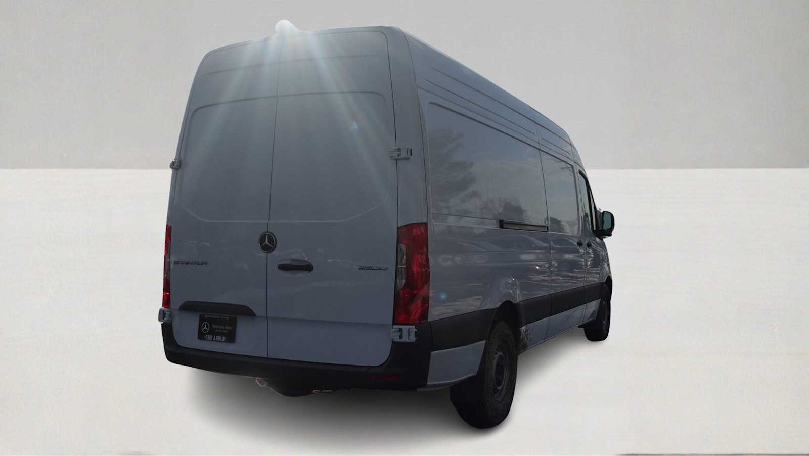 Thumbnail: 2025 Mercedes-Benz Sprinter - 5