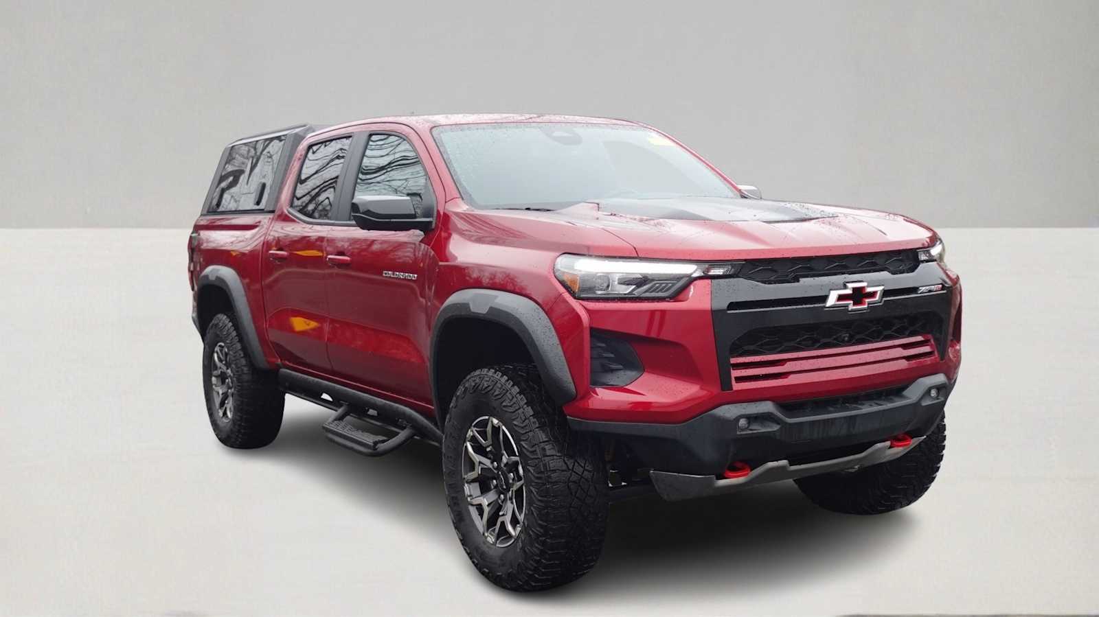 Thumbnail: 2024 Chevrolet Colorado - 3