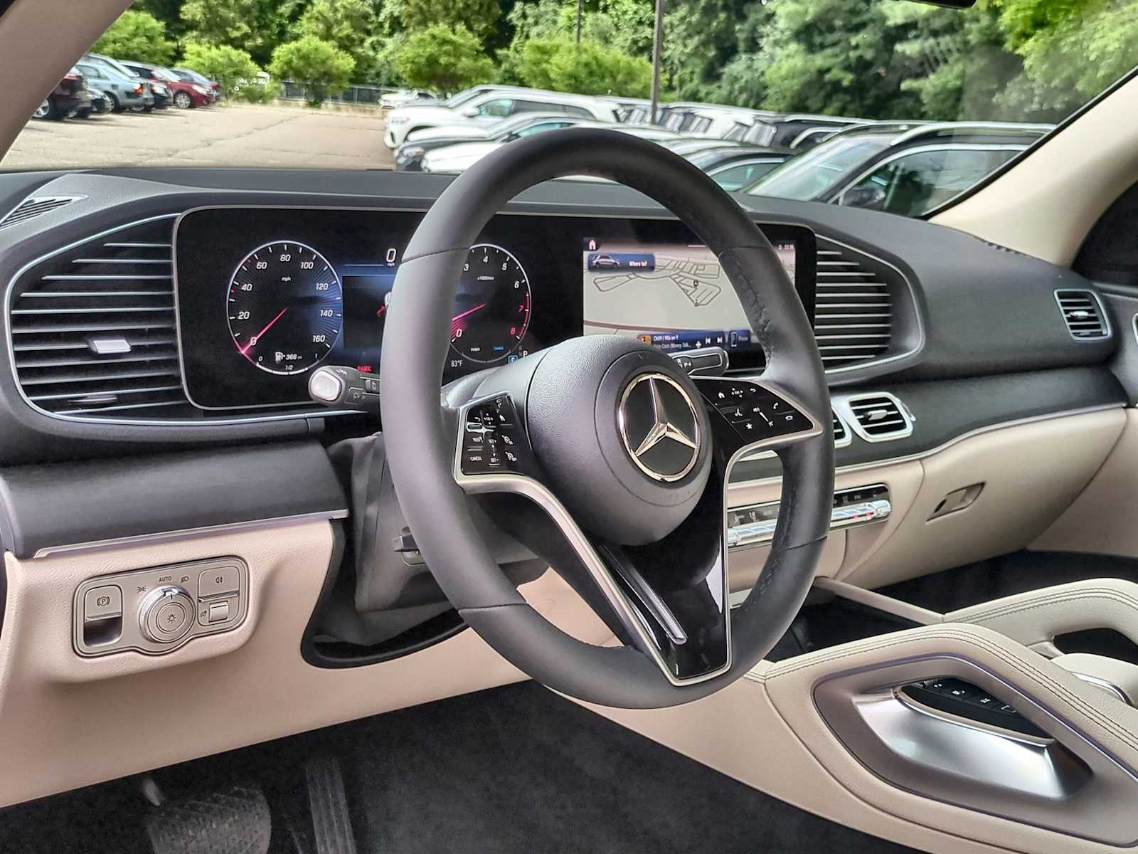 Thumbnail: 2025 Mercedes-Benz GLE - 10