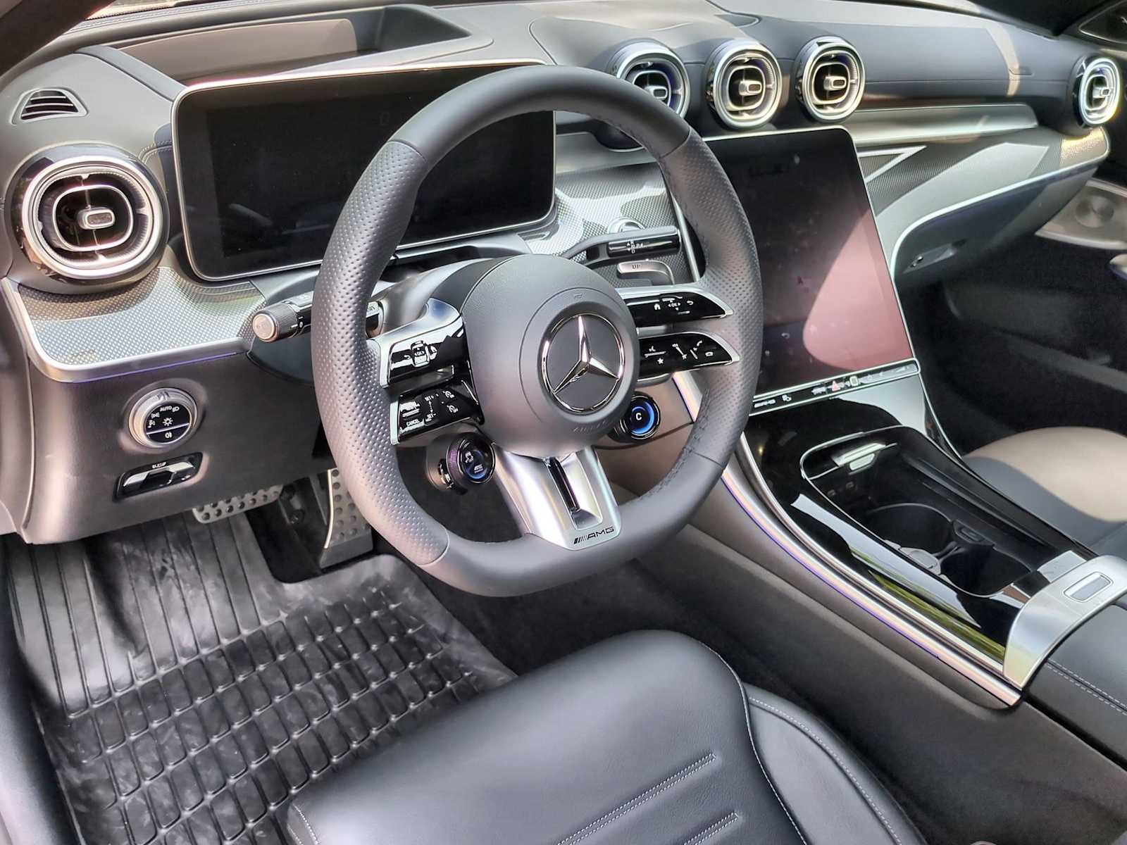 Thumbnail: 2025 Mercedes-Benz C-Class - 10
