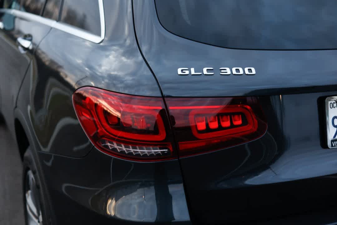 Thumbnail: 2022 Mercedes-Benz GLC - 11