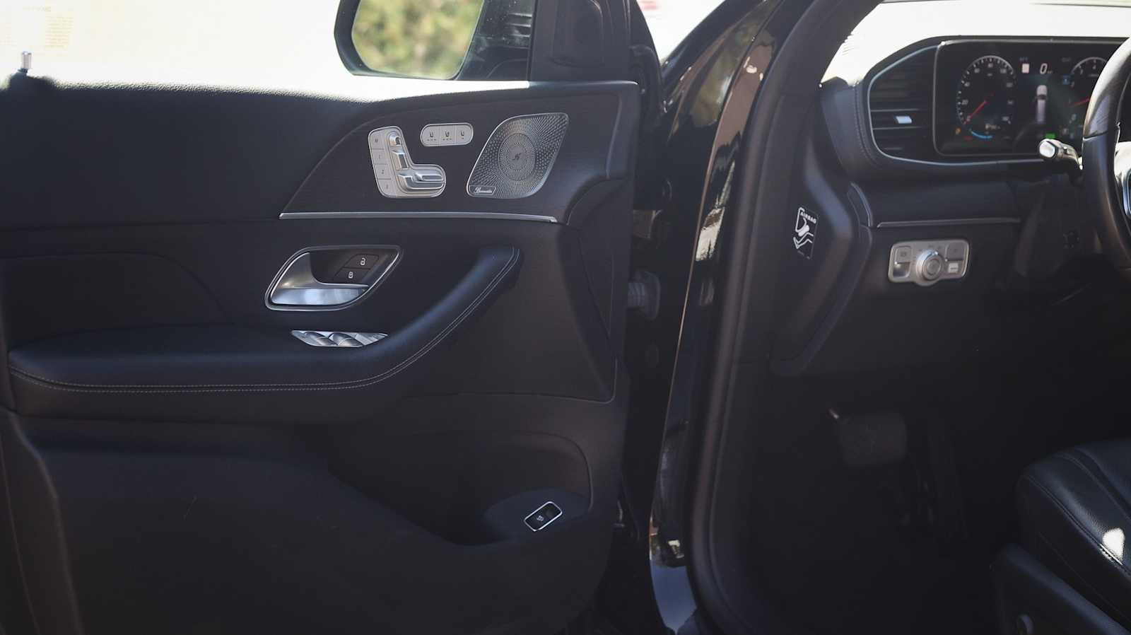 Thumbnail: 2022 Mercedes-Benz GLS - 19