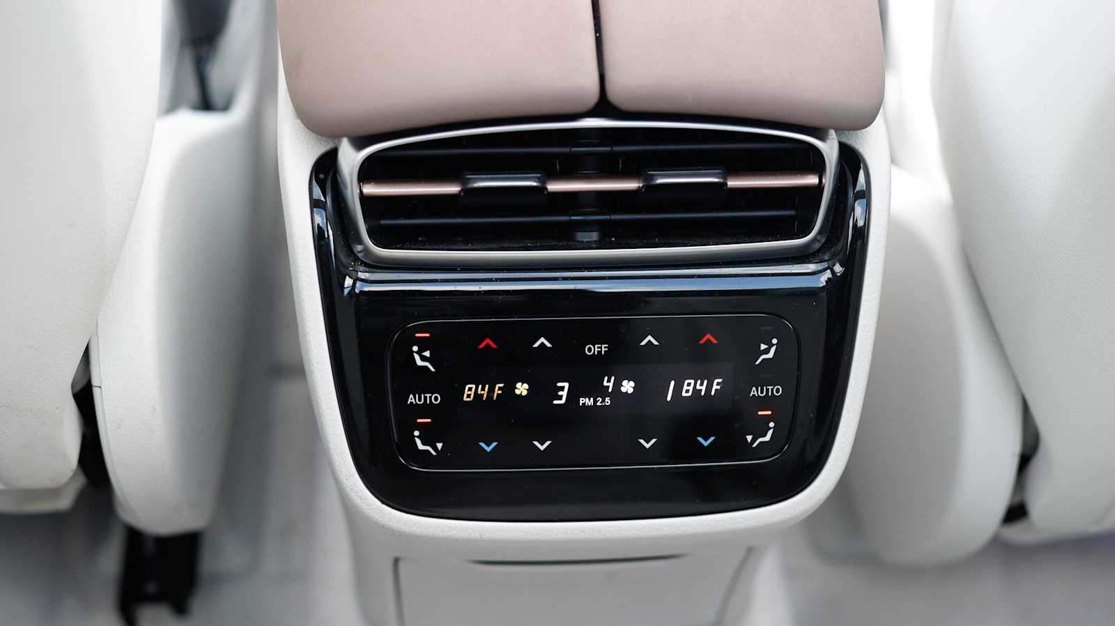 Thumbnail: 2023 Mercedes-Benz EQS - 38