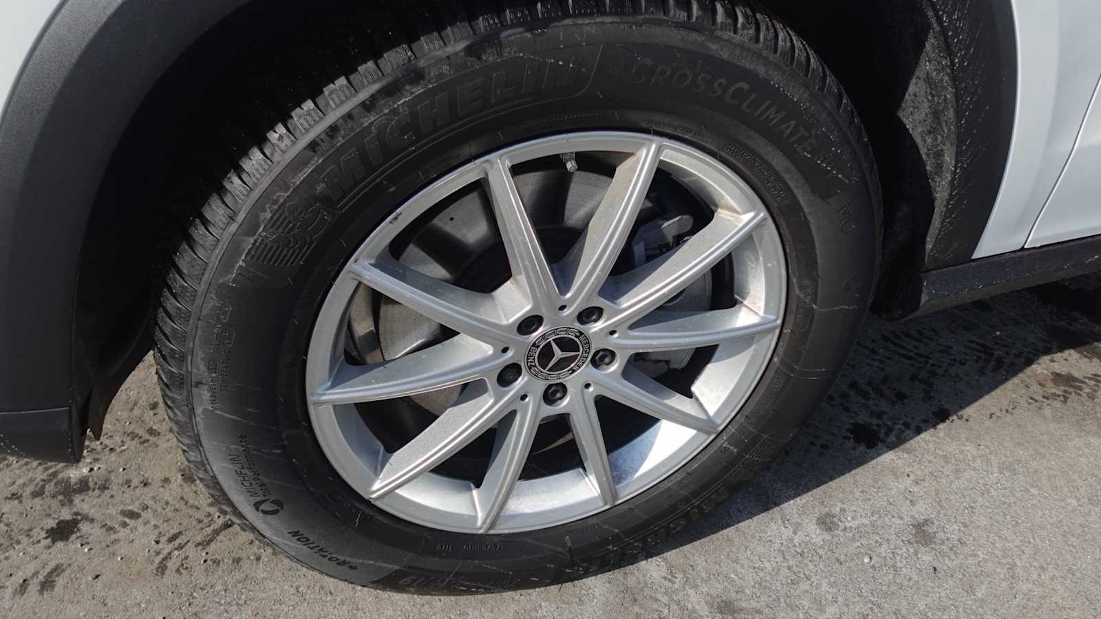 Thumbnail: 2026 Mercedes-Benz GLE - 11