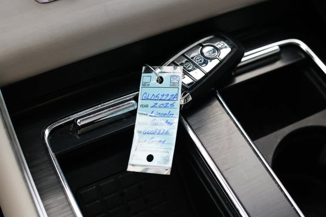 Thumbnail: 2025 Lincoln Aviator - 35