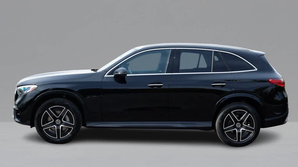 Thumbnail: 2026 Mercedes-Benz GLC - 9