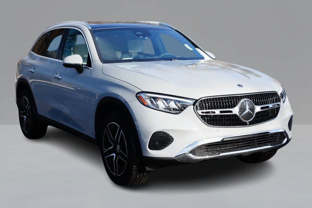 Thumbnail: 2026 Mercedes-Benz GLC - 3