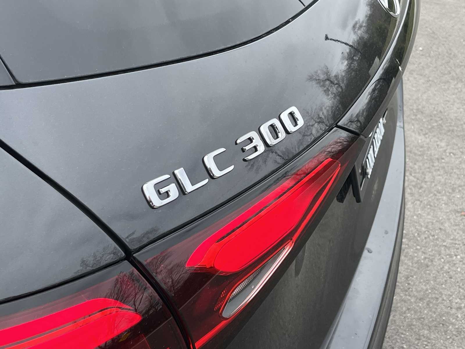 Thumbnail: 2026 Mercedes-Benz GLC - 18