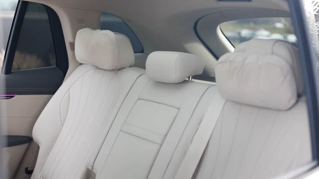 Thumbnail: 2023 Mercedes-Benz EQS - 15