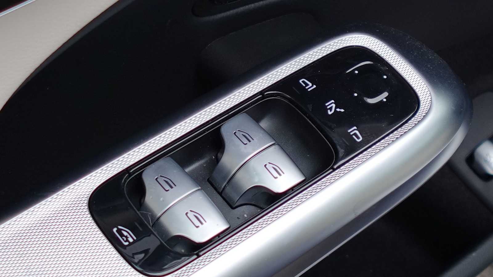 Thumbnail: 2026 Mercedes-Benz E-Class - 25