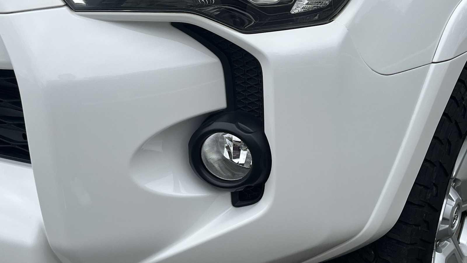 Thumbnail: 2015 Toyota 4Runner - 22
