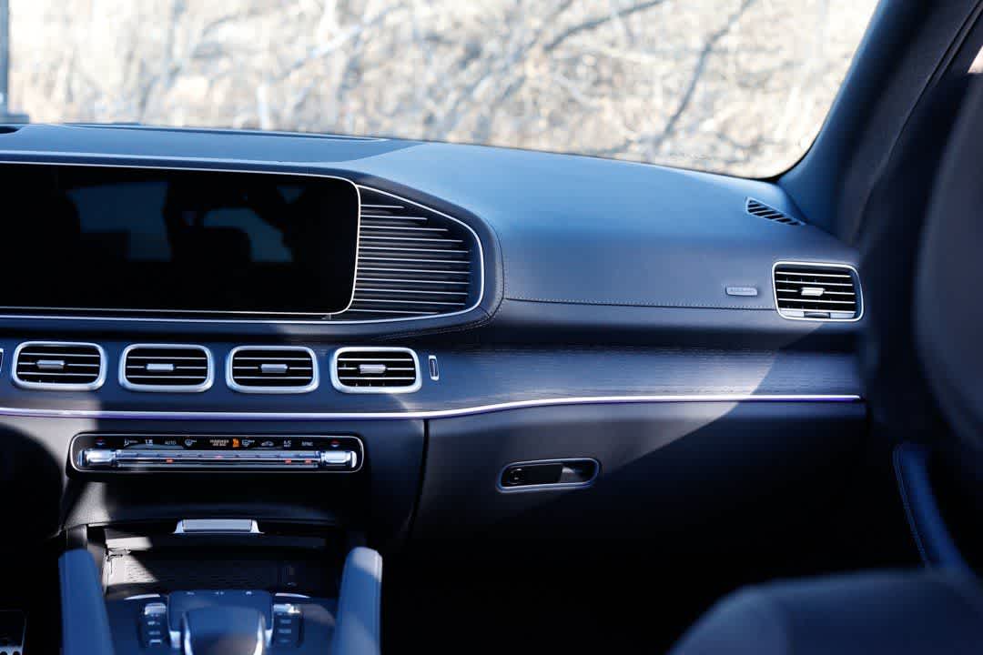 Thumbnail: 2026 Mercedes-Benz GLS - 22
