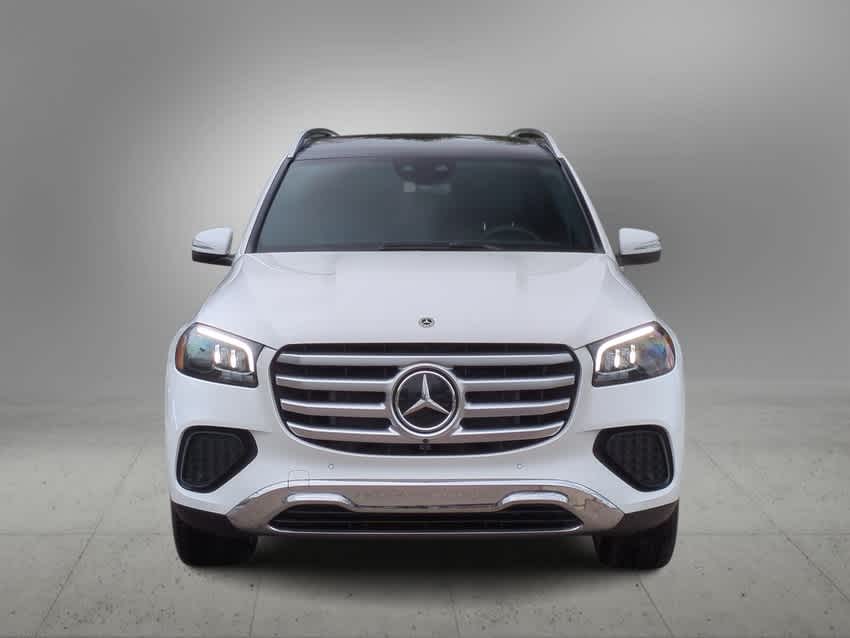 2025 Mercedes Benz GLS 450 4MATIC photo 2
