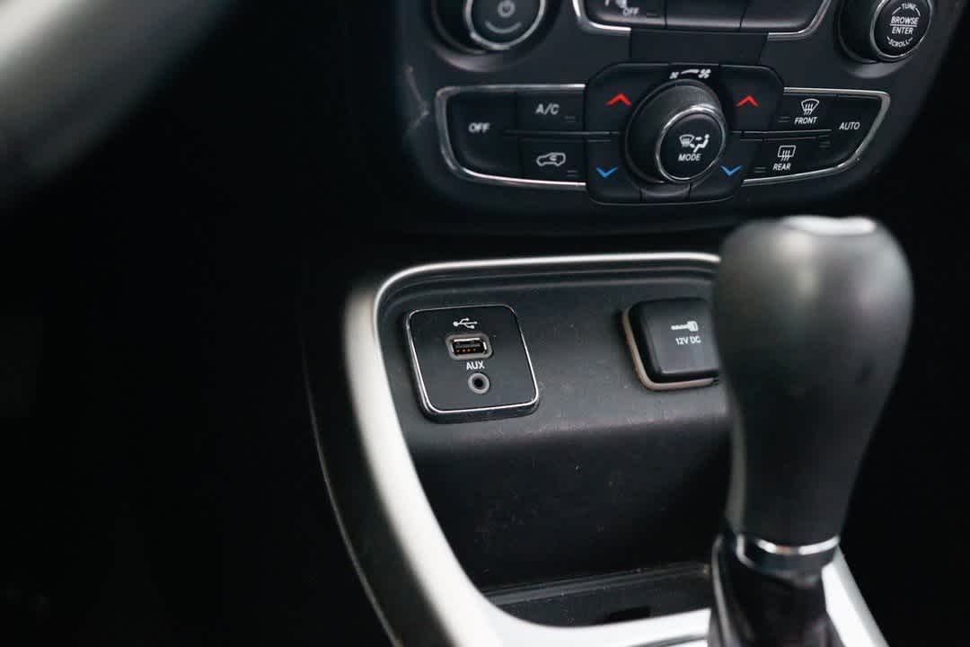 Thumbnail: 2018 Jeep Compass - 25