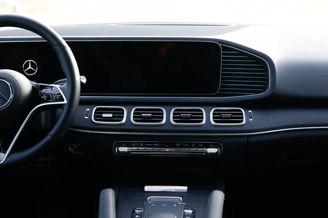 Thumbnail: 2026 Mercedes-Benz GLE - 28
