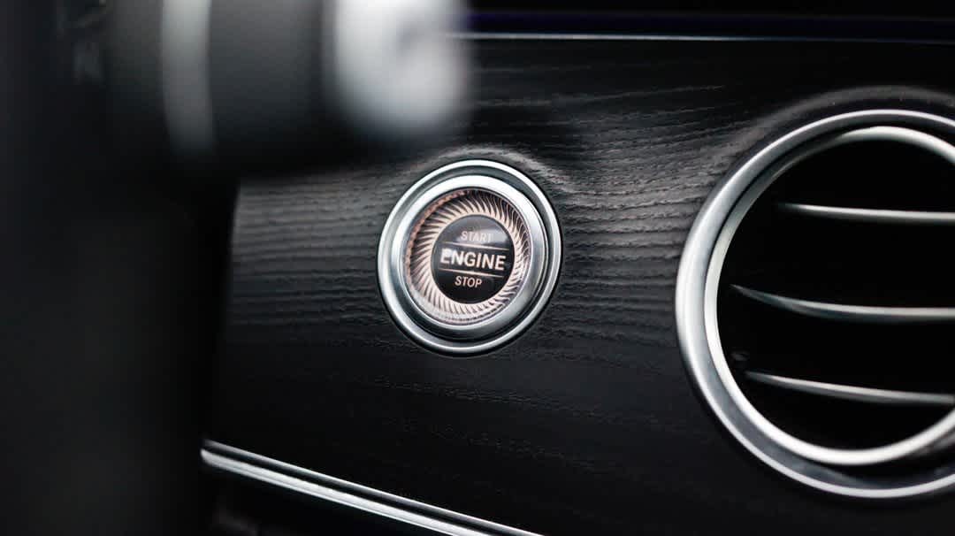 Thumbnail: 2023 Mercedes-Benz E-Class - 21