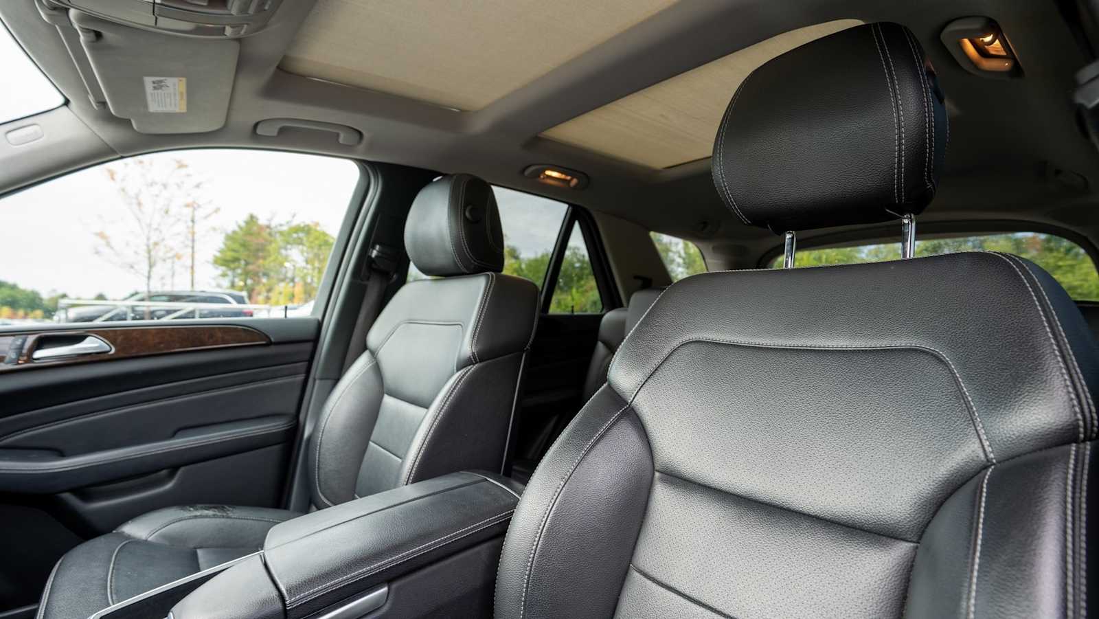 Thumbnail: 2013 Mercedes-Benz M-Class - 18
