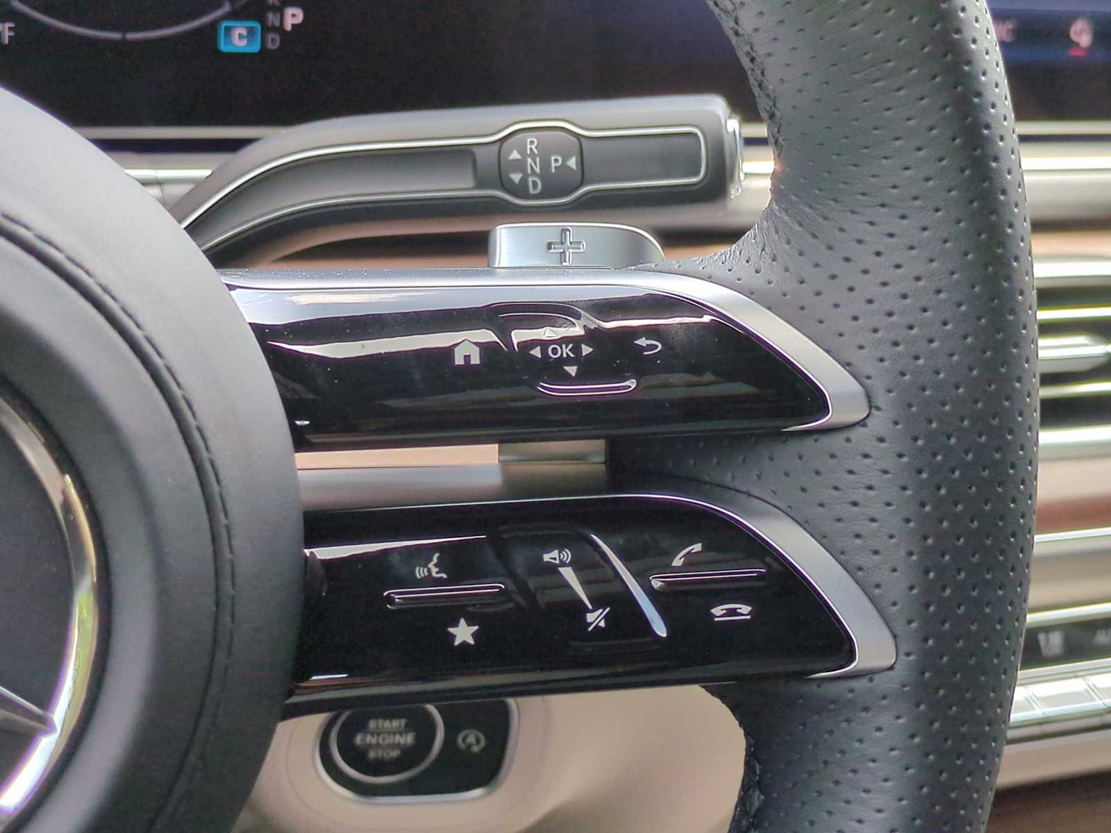 Thumbnail: 2025 Mercedes-Benz GLS - 27