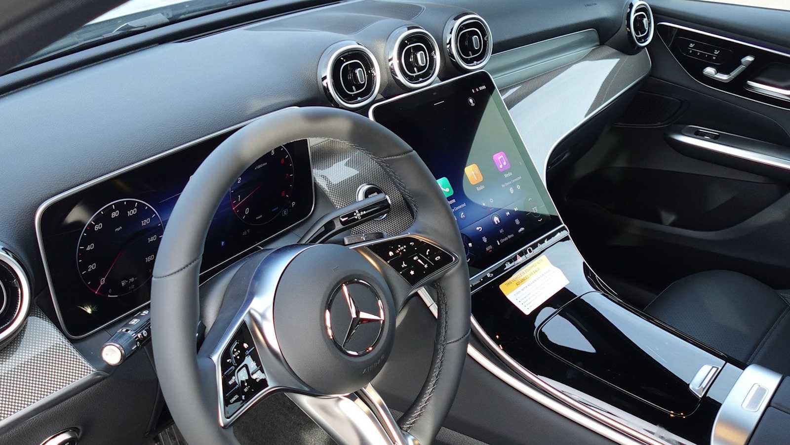 Thumbnail: 2026 Mercedes-Benz GLC - 34