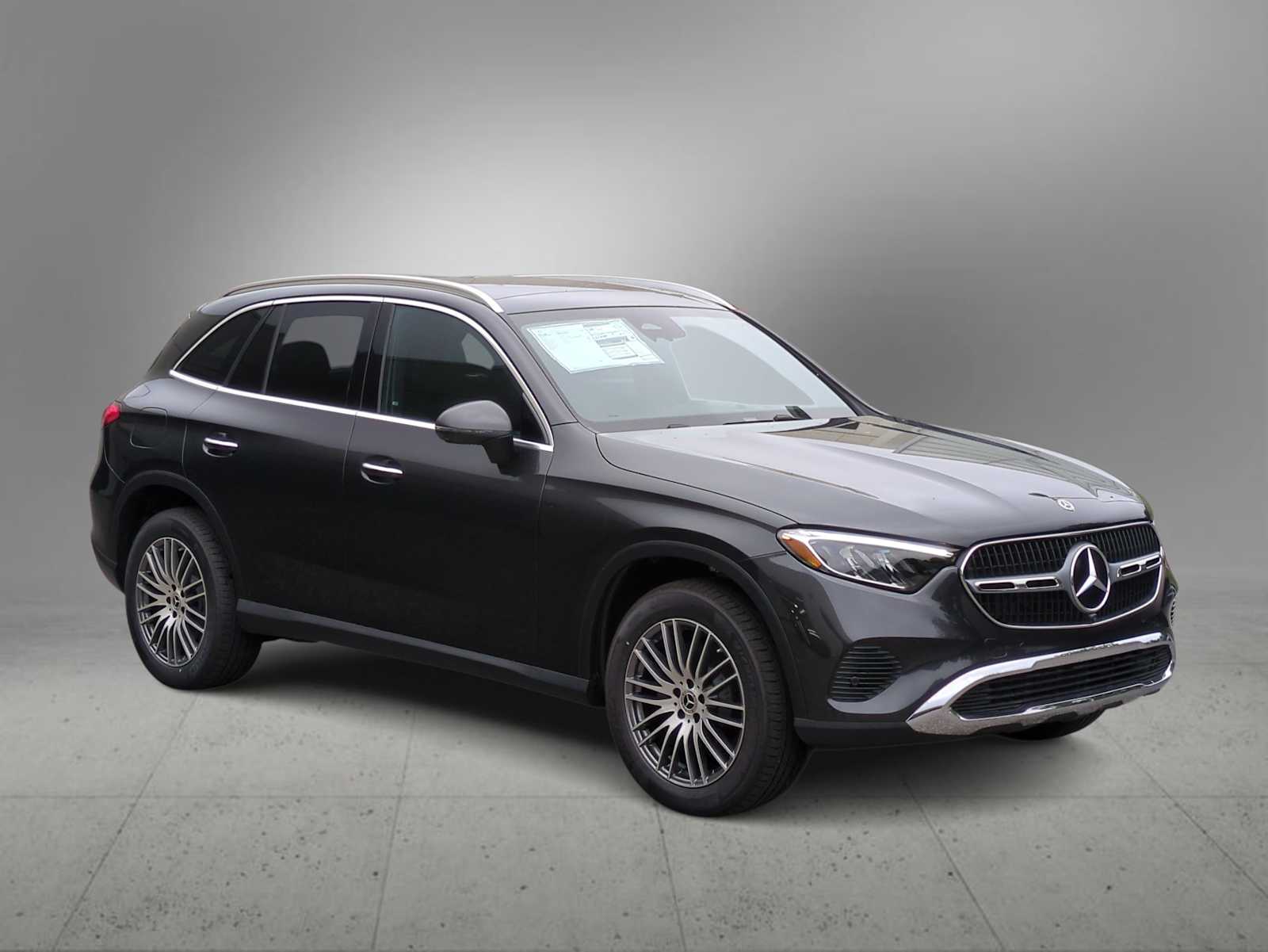 2025 Mercedes Benz GLC 300 4MATIC photo 2