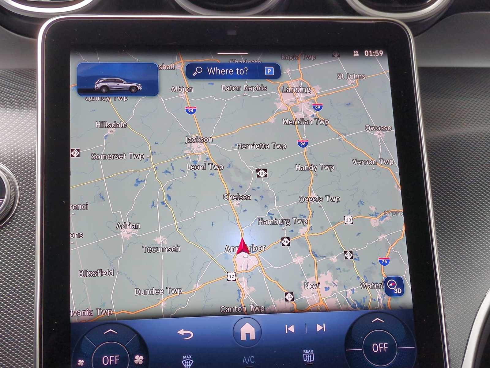 Thumbnail: 2025 Mercedes-Benz GLC - 29