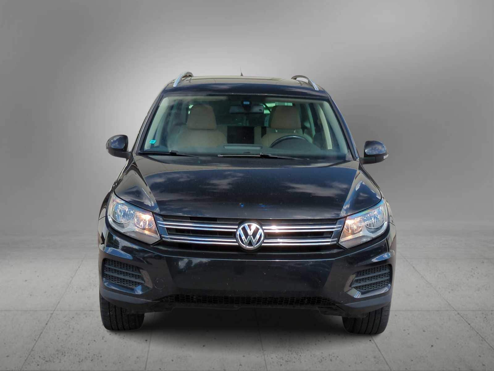 Thumbnail: 2017 Volkswagen Tiguan - 3
