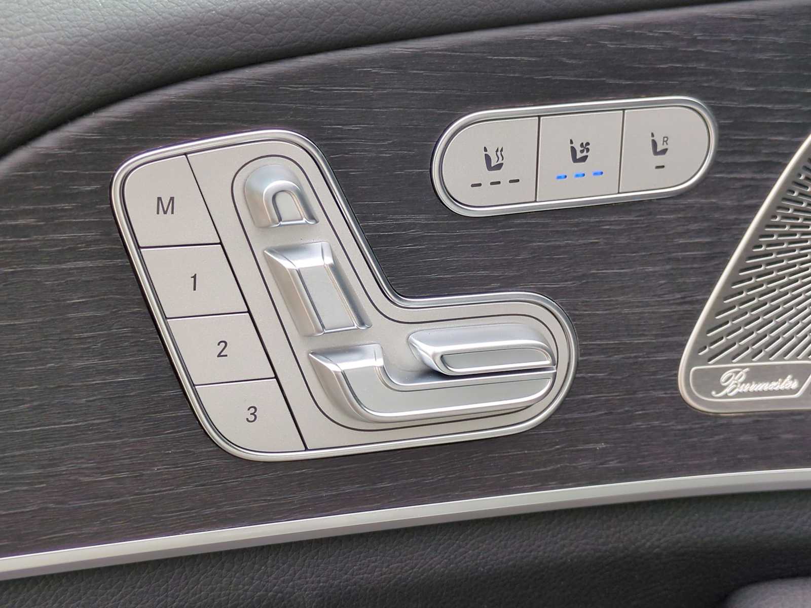 Thumbnail: 2025 Mercedes-Benz GLS - 17