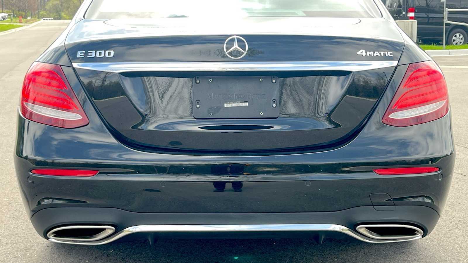 Thumbnail: 2019 Mercedes-Benz E-Class - 18