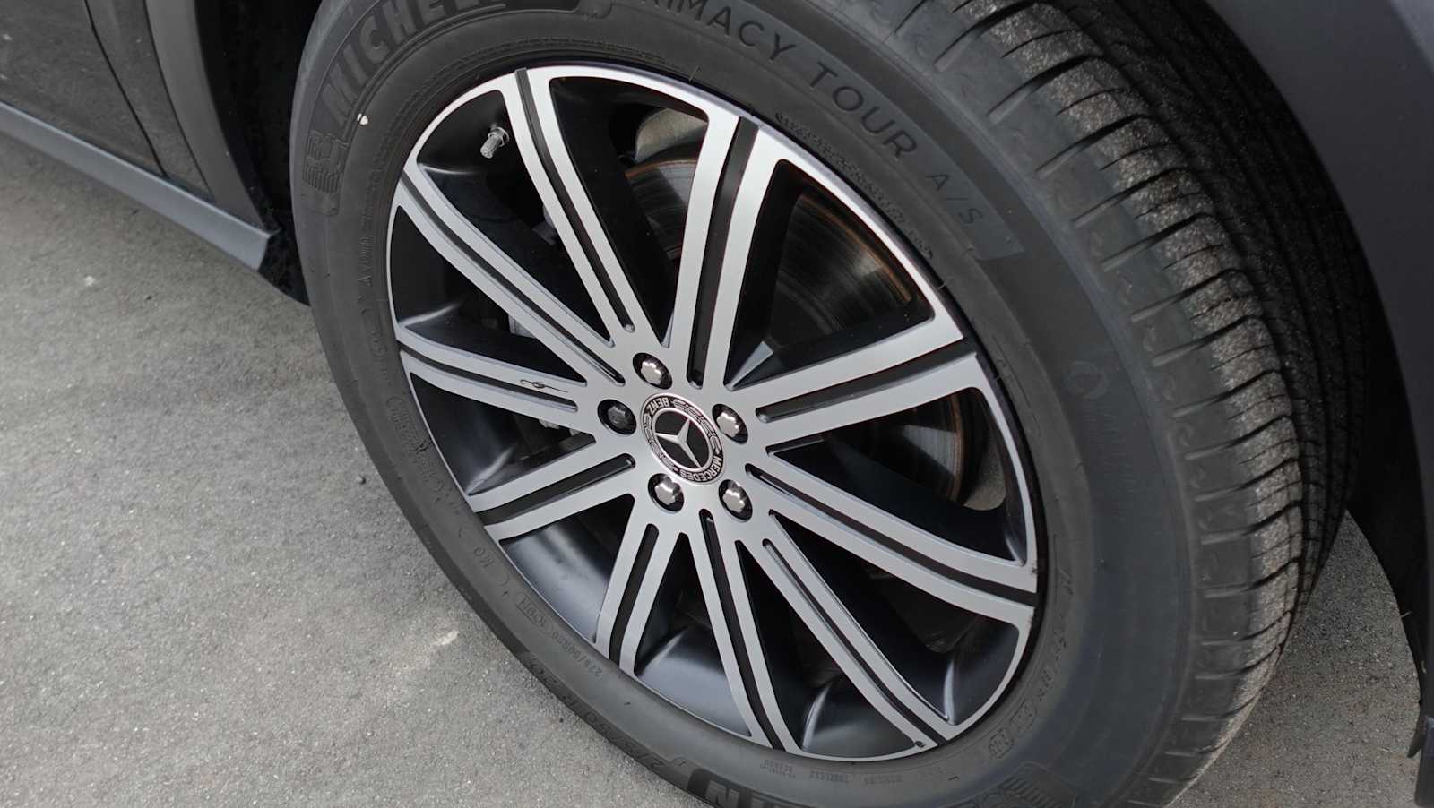 Thumbnail: 2026 Mercedes-Benz GLE - 12