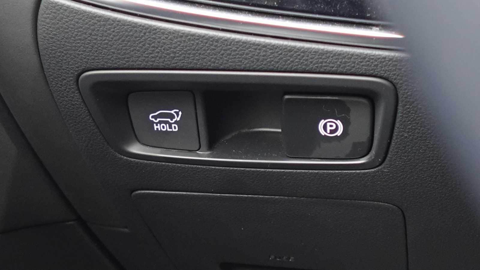 Thumbnail: 2025 Genesis GV70 - 44