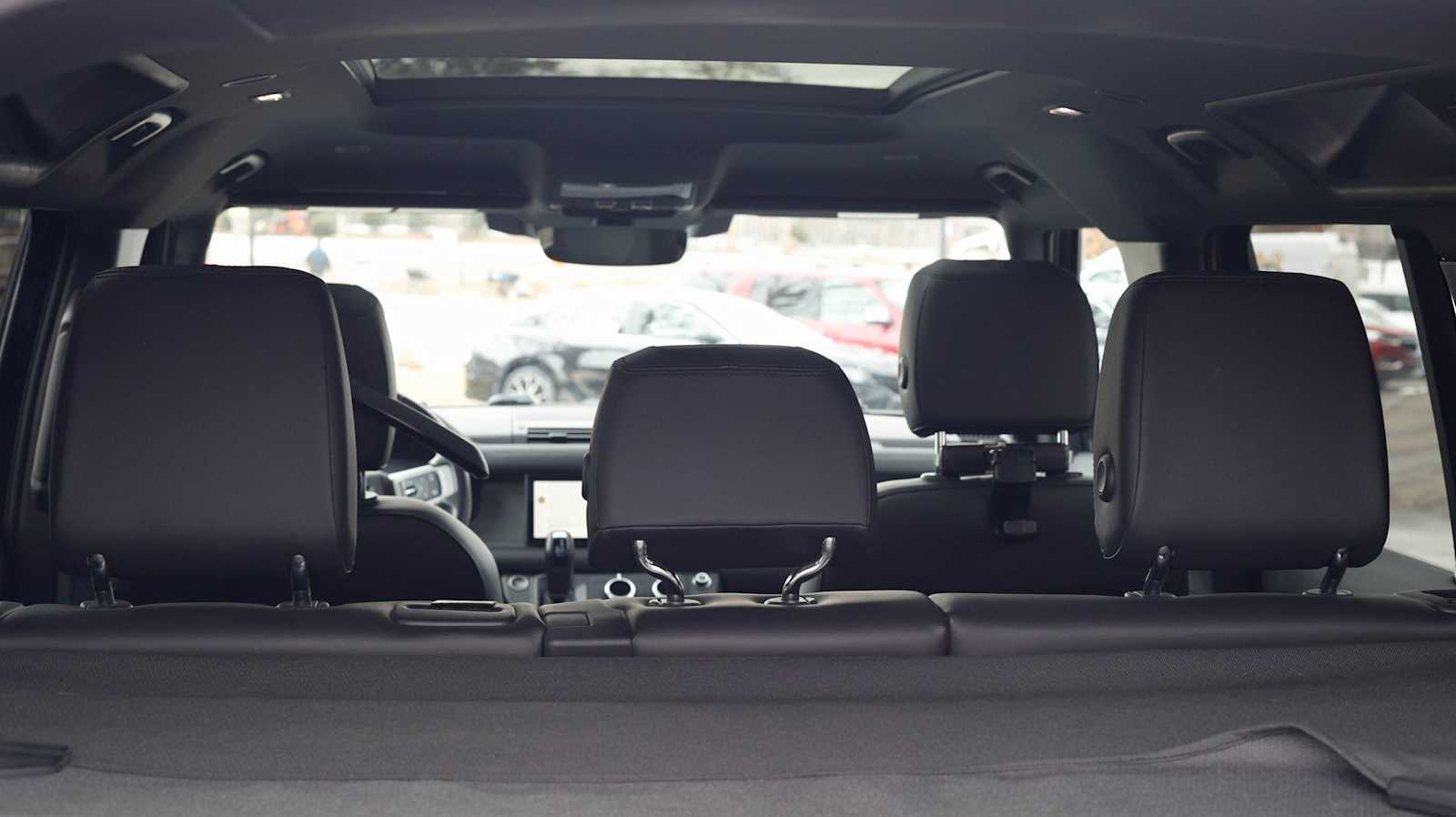 Thumbnail: 2024 Land Rover Defender - 20