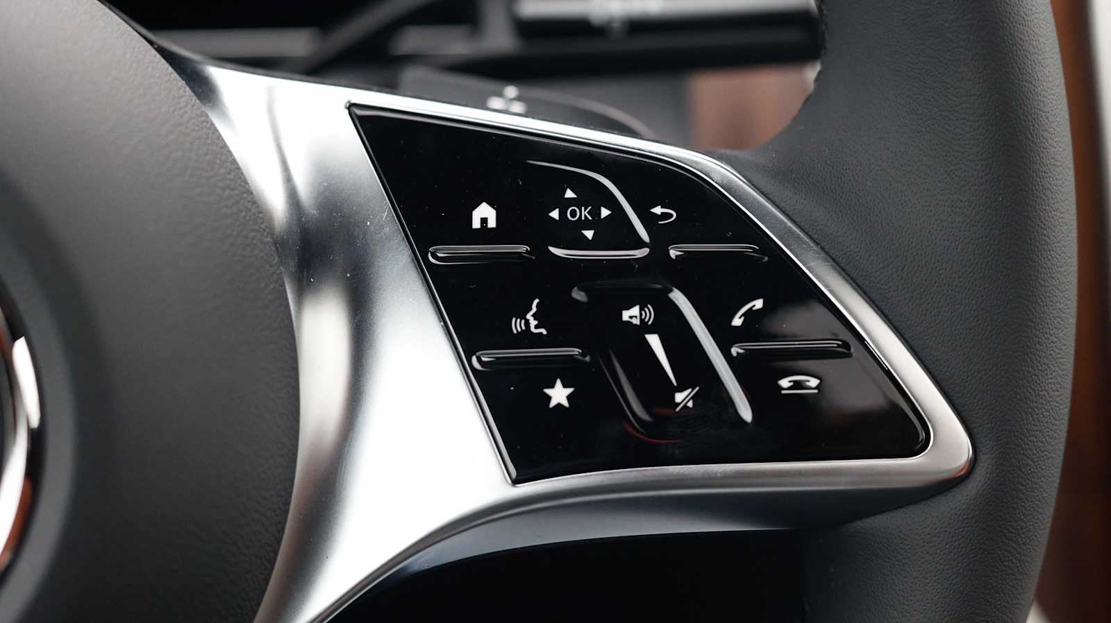 Thumbnail: 2026 Mercedes-Benz GLC - 25