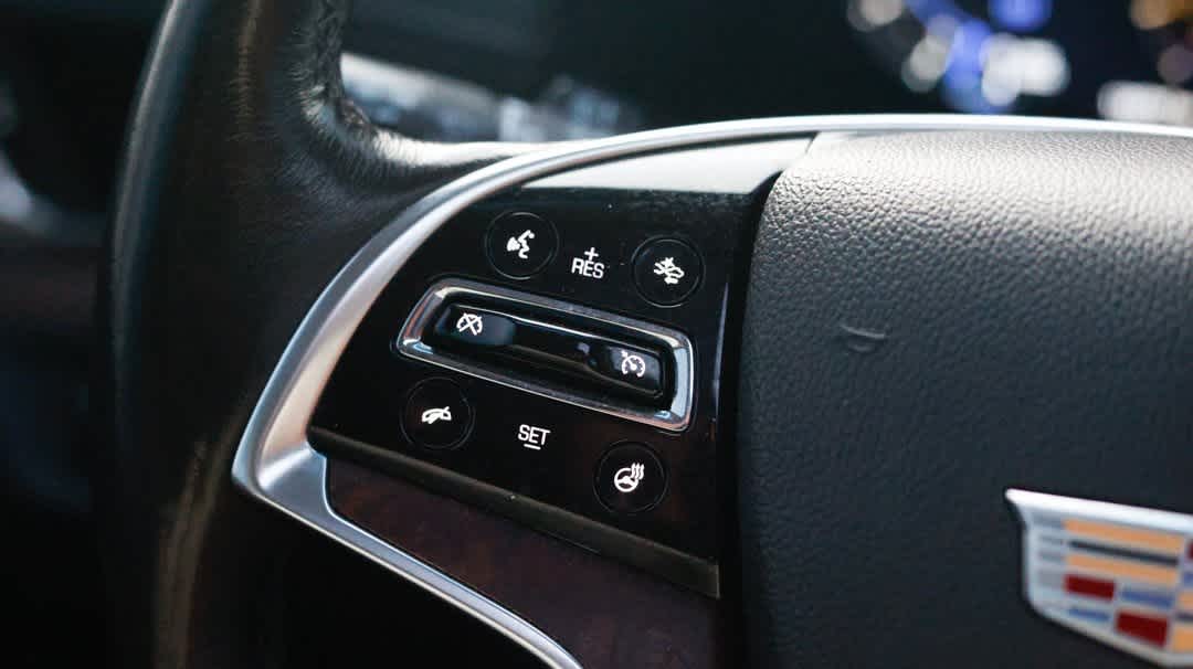 Thumbnail: 2016 Cadillac Escalade - 41