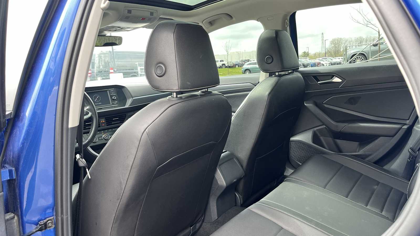 Thumbnail: 2023 Volkswagen Jetta - 30