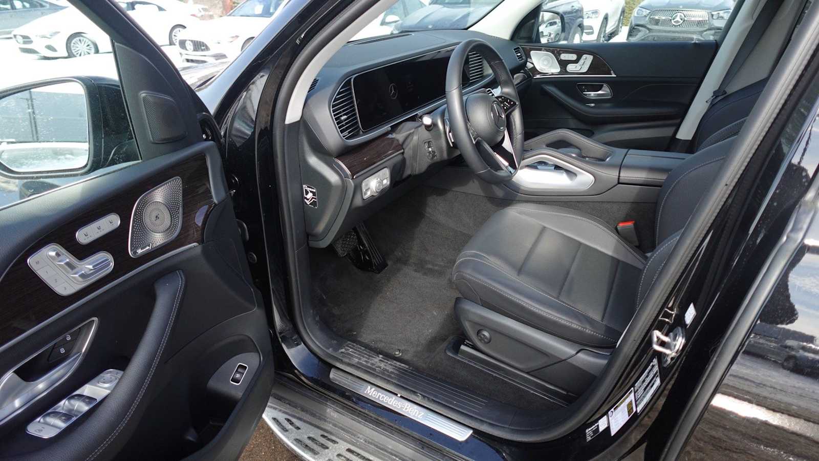 Thumbnail: 2026 Mercedes-Benz GLE - 20