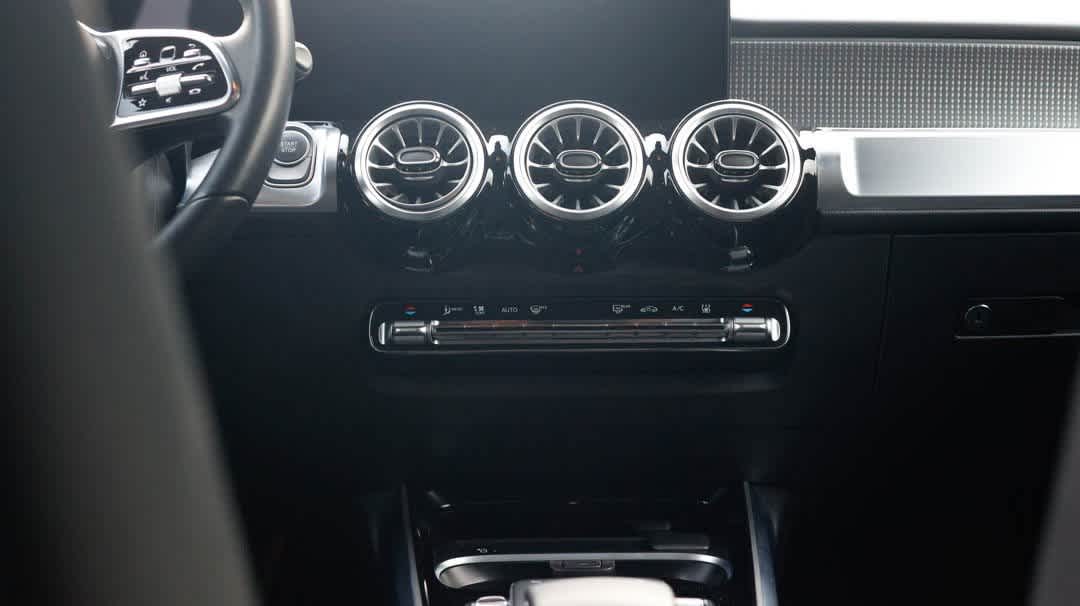 Thumbnail: 2023 Mercedes-Benz EQB - 36