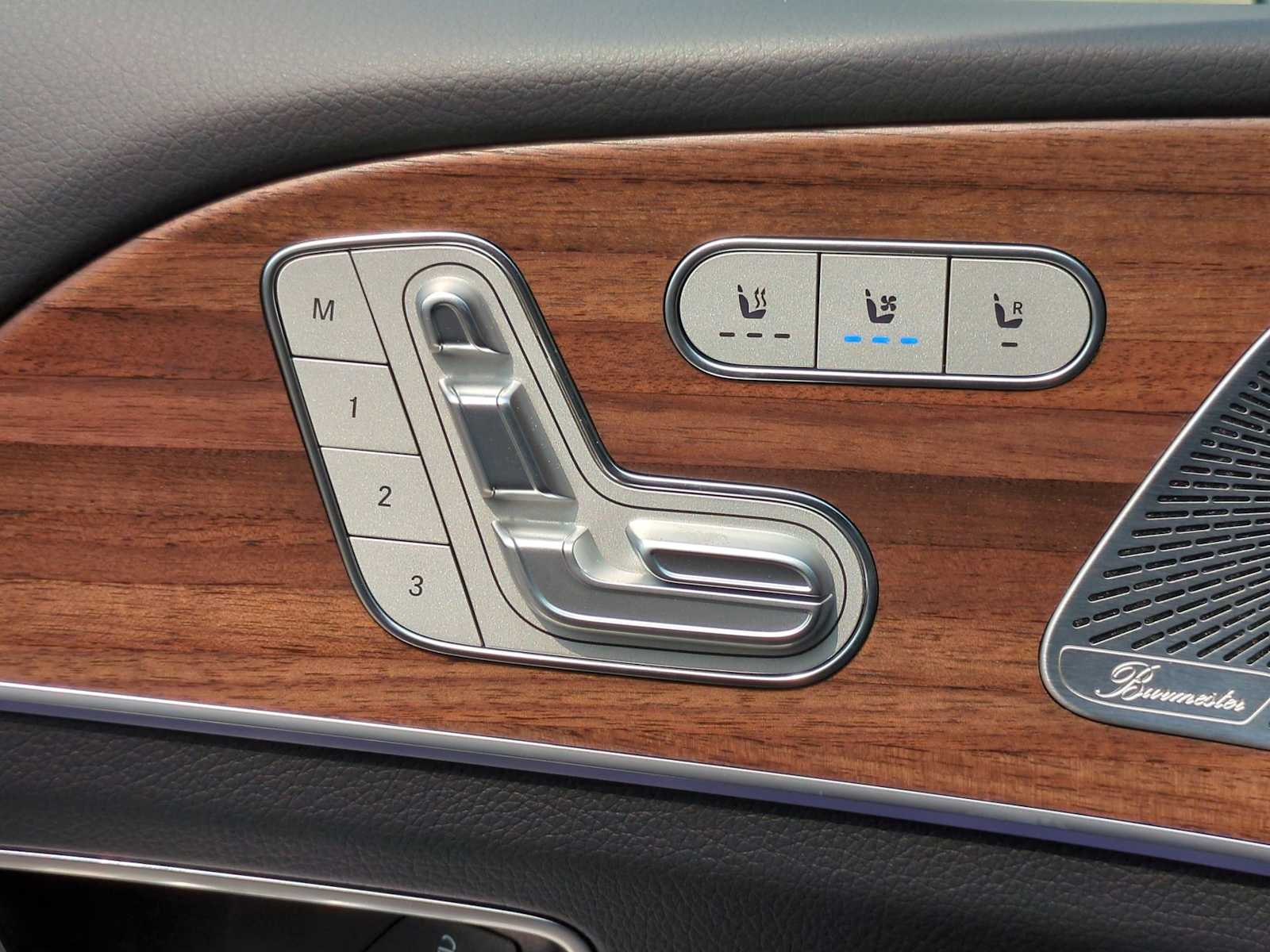 Thumbnail: 2025 Mercedes-Benz GLS - 18