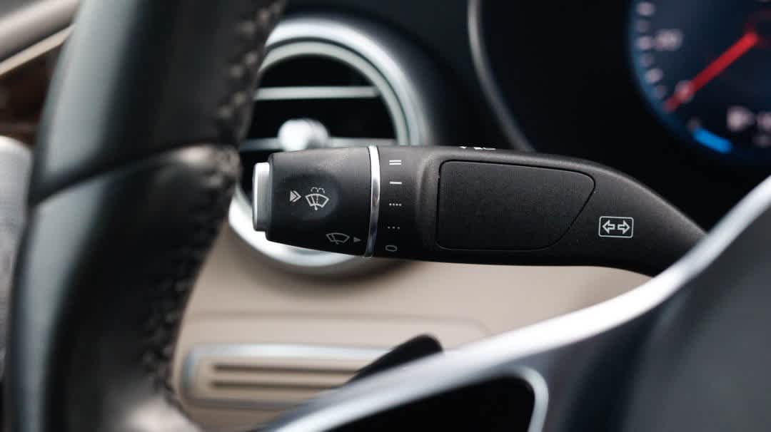 Thumbnail: 2021 Mercedes-Benz C-Class - 36