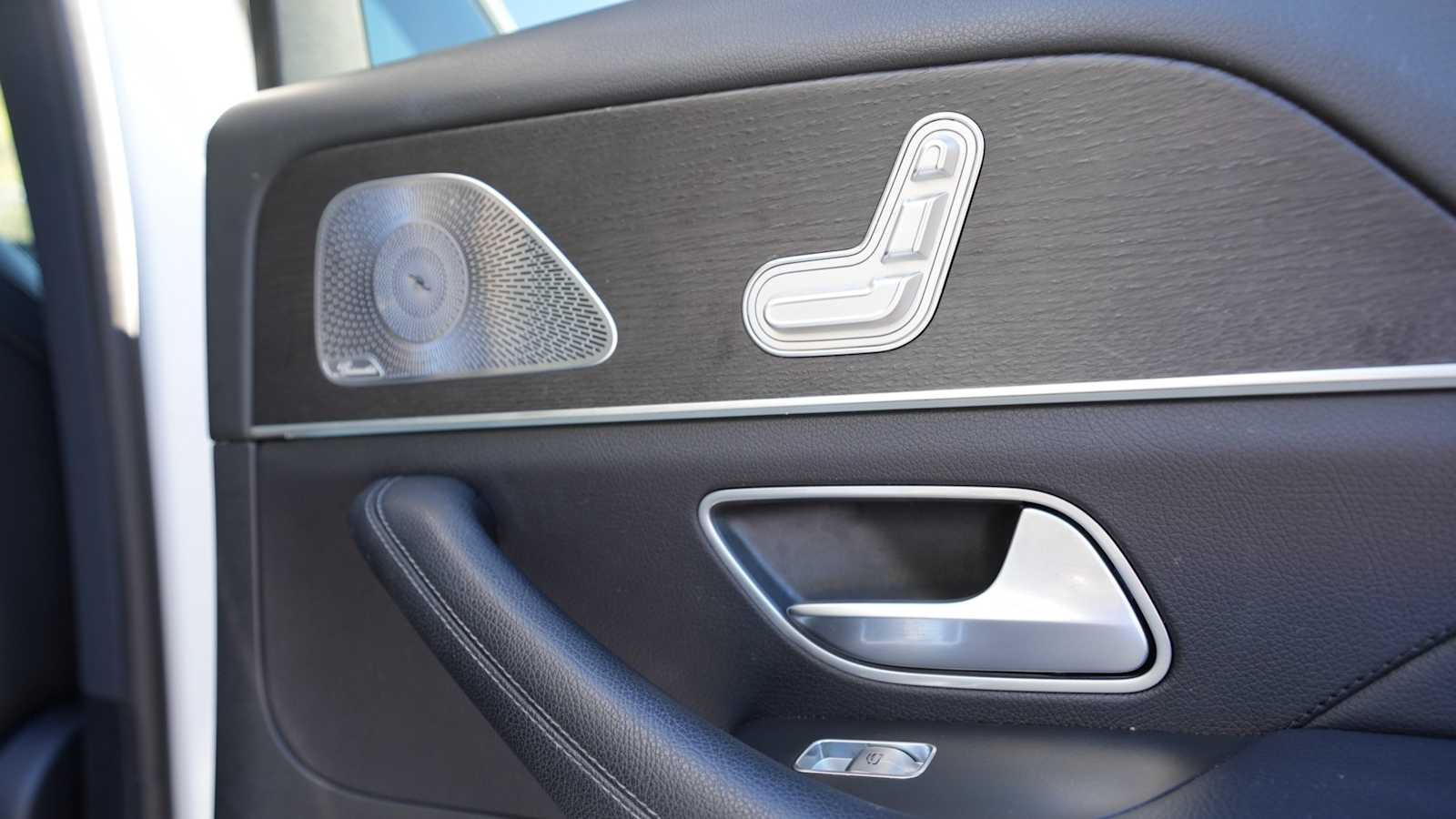 Thumbnail: 2020 Mercedes-Benz GLS - 29